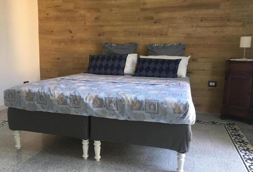 スタンダードルーム, Corte Soriano