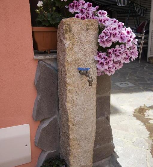 带共用浴室的标准房间, L'agrifoglio Di Emy