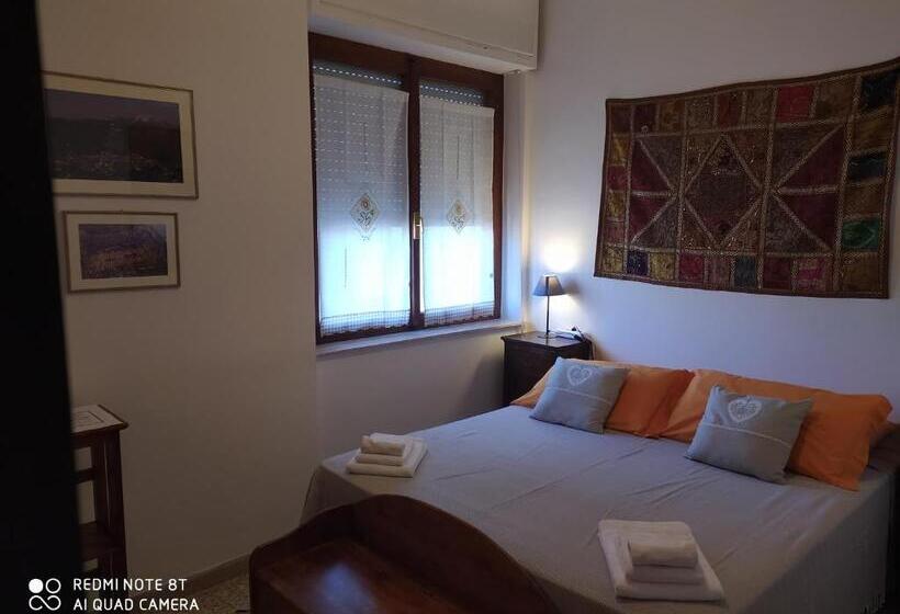 Standard room with outdoor bath, Bab San Feliciano Camere Foligno