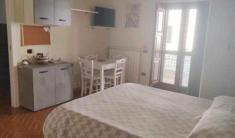 标准间, B&b Ninfa