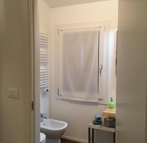 غرفة قياسية, La Lanterna Camere & More