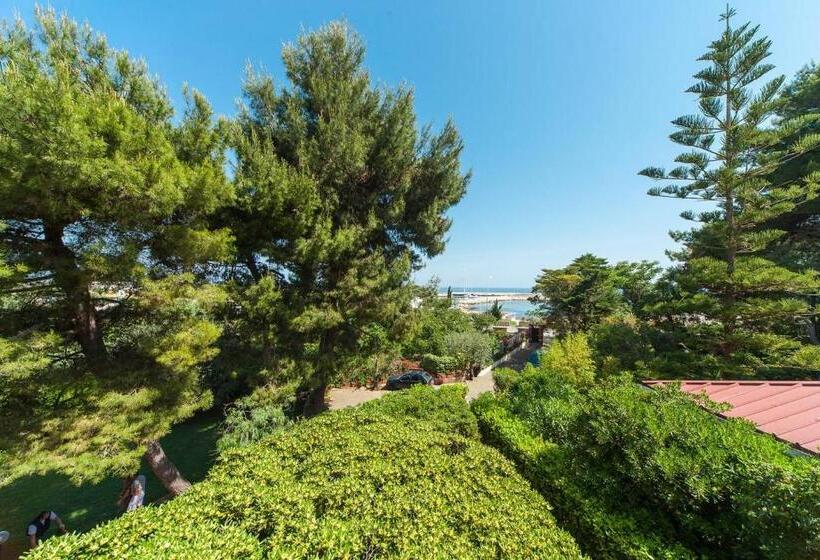 オーシャンビュースーペリアールーム, Amoredimare B&b In Villa