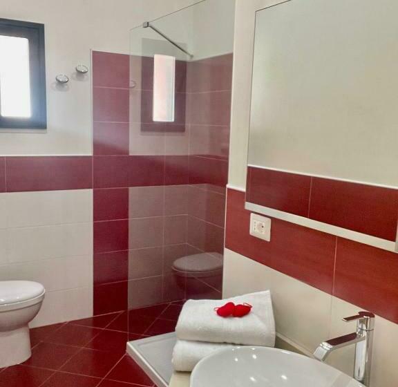 جناح مزود بجاكوزى, Luxury B&b Coccolhouse