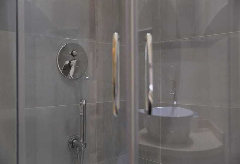 جناح مزود بجاكوزى, Luxury B&b Coccolhouse