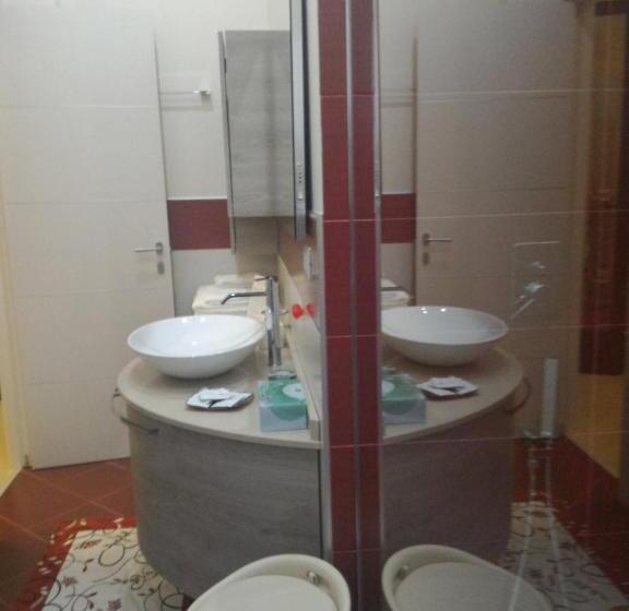 جناح مزود بجاكوزى, Luxury B&b Coccolhouse