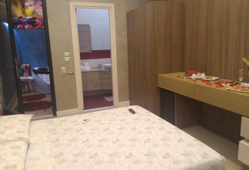 جناح مزود بجاكوزى, Luxury B&b Coccolhouse