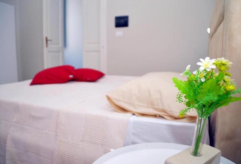 Camera Superiore, D & C