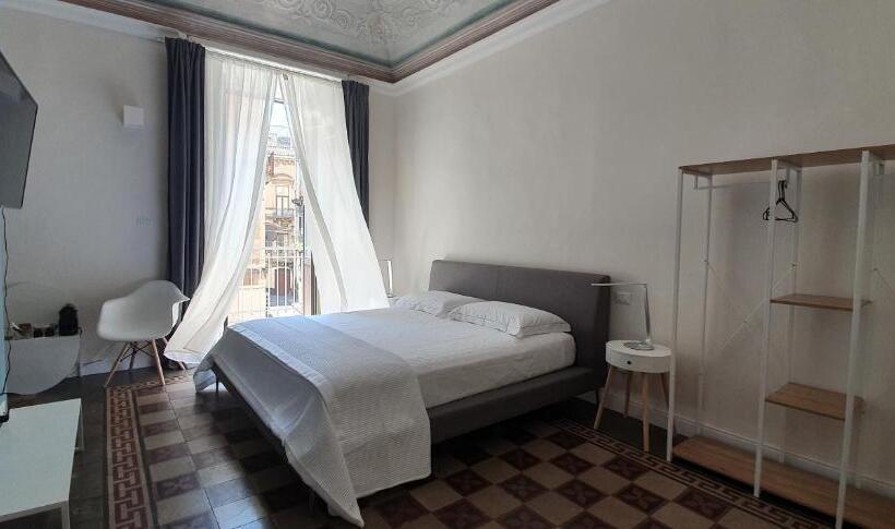 اتاق استاندارد با تخت بزرگ, Palazzo Del Verga