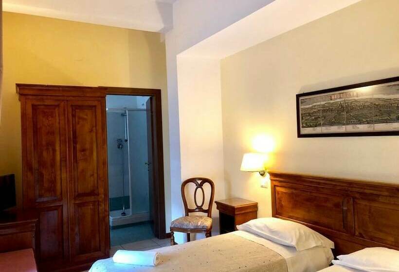 컴포트 트리플 룸, Europa