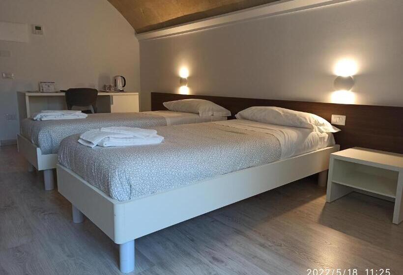 חדר סטנדרט, In & Out Matera