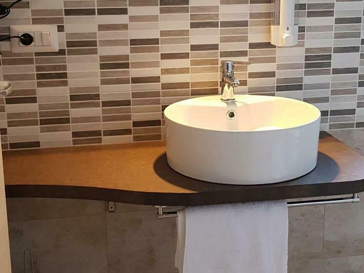 اتاق خانوادگی, La Fleur