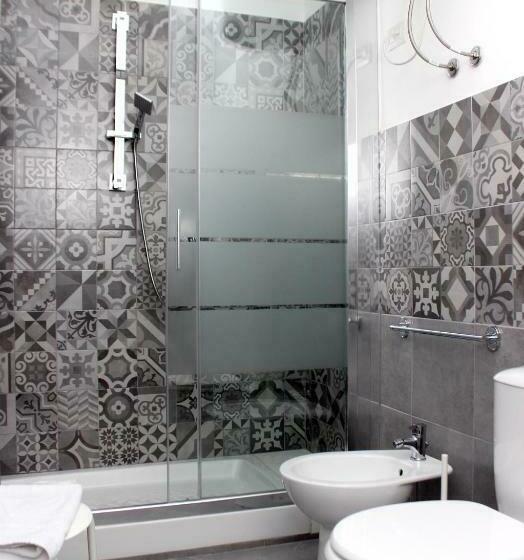 اتاق خانوادگی, La Fleur