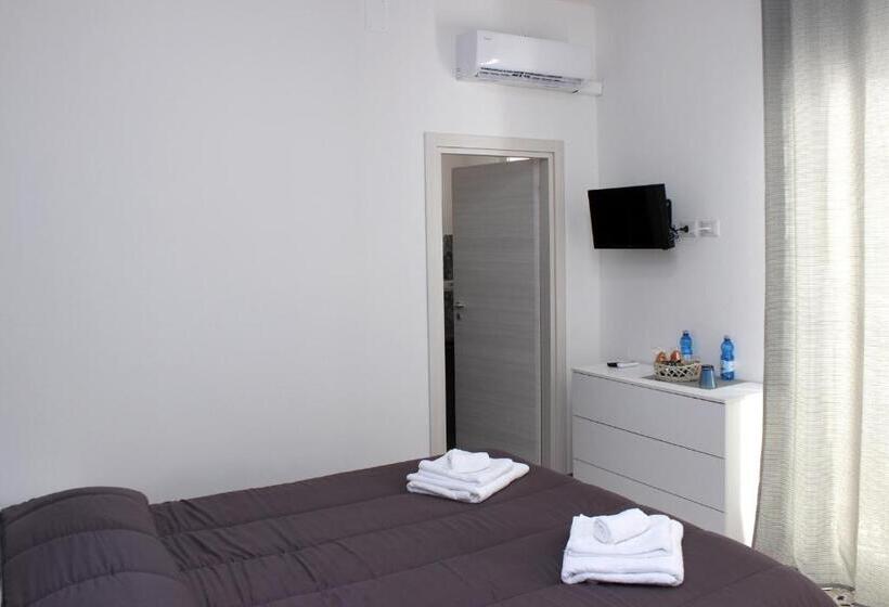 اتاق خانوادگی, La Fleur