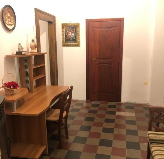 スタンダードルーム, Palazzo Stillitano Classificazione 3 Sorrisi