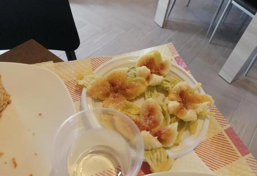 اتاق لوکس, Una Terrazza Sul Mare