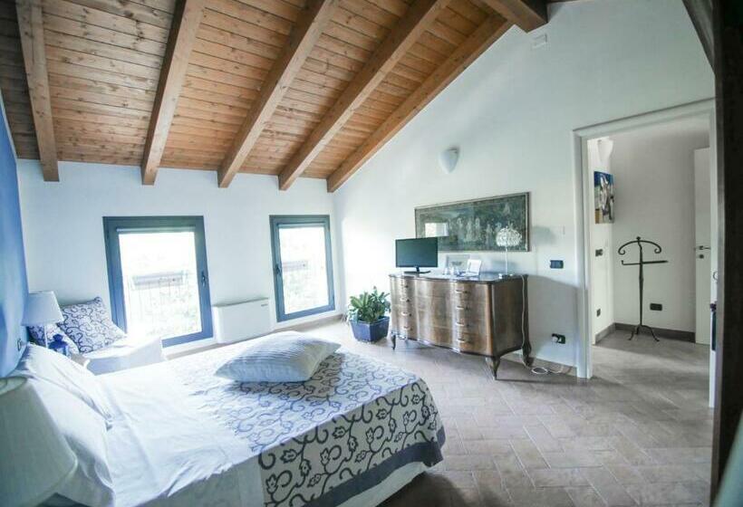 חדר סטנדרט נוף לגינה, Quattrocolli B&b