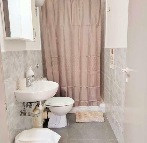 4인용 스탠다드 룸, Affittacamere Olimpo