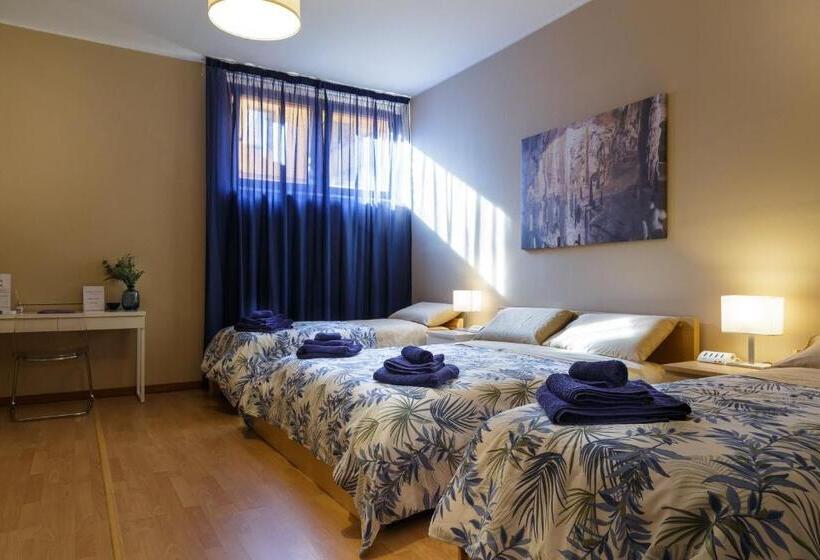 Четырехместный Номер Стандарт, Juliette Rooms