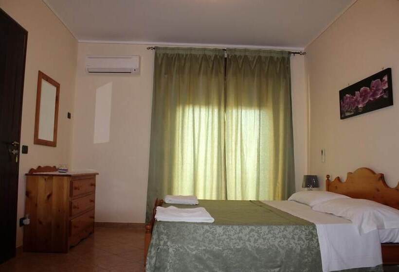 标准间, La Collina