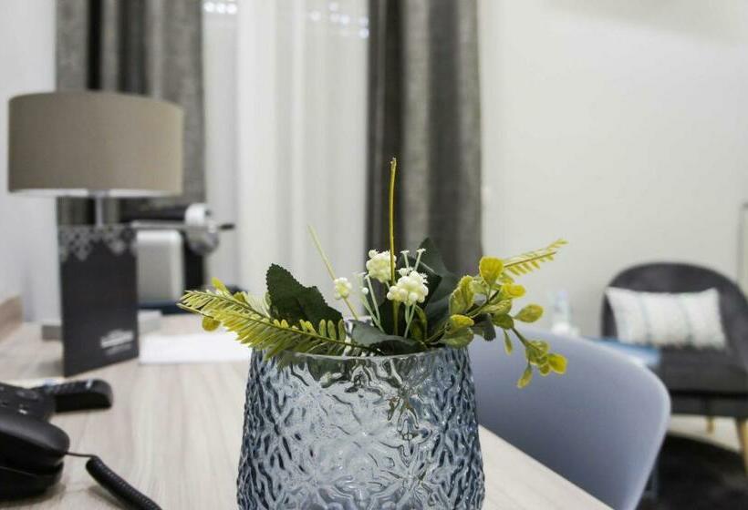 Полулюкс с Балконом, Albergo D Onofrio