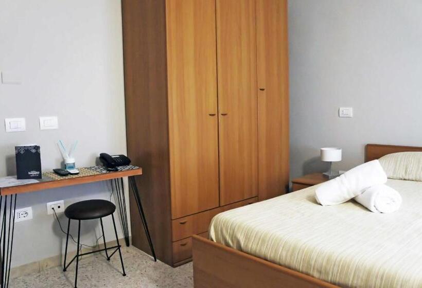 חדר אקונומי, Albergo D Onofrio