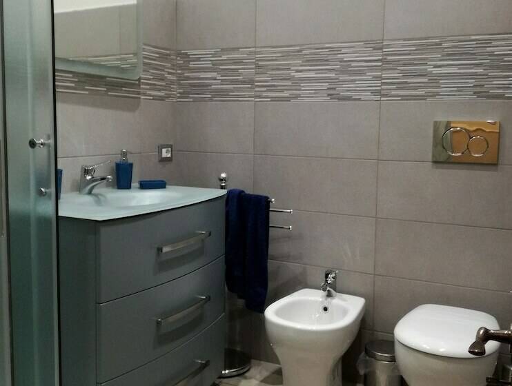 غرفة ديلوكس مزودة بشرفة, La Casa Di Marcello