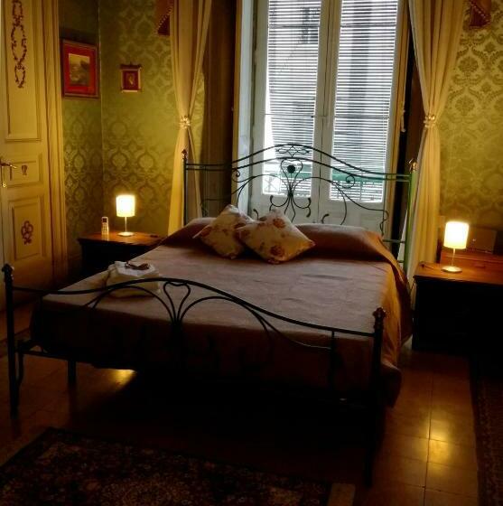 اتاق لوکس با بالکن, La Casa Di Marcello