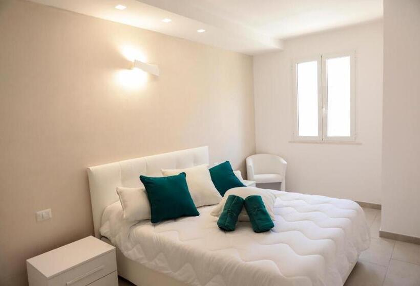 Superior Szoba King Size Bed, R & D