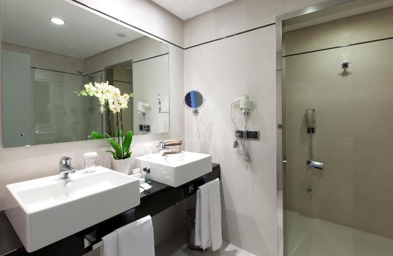 Chambre Standard, Andalucia Center