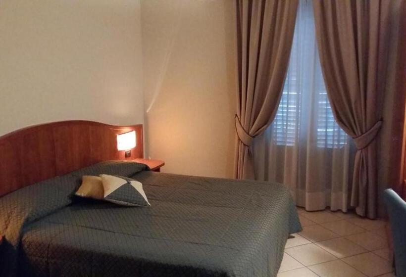 اتاق استاندارد, Cavour