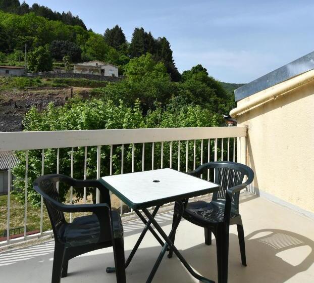 Апартаменты 1 Спальня с Балконом, Et Appartements Les Platanes