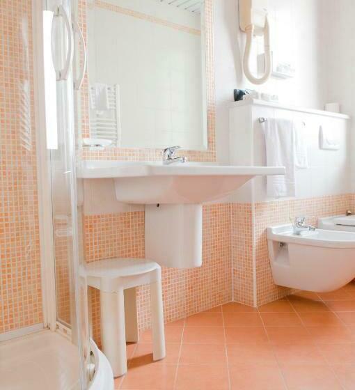 高级三人间, Gardenia