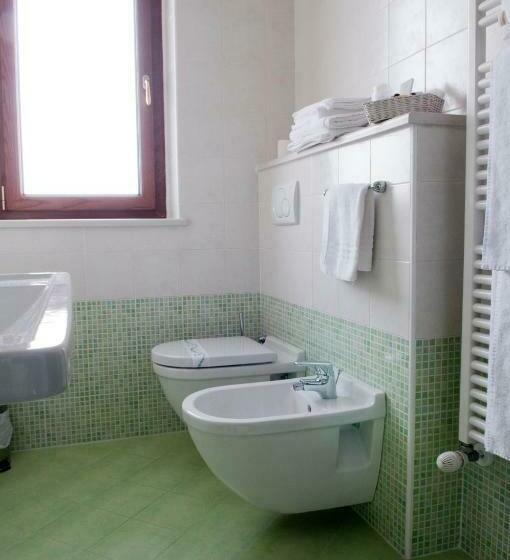 高级三人间, Gardenia