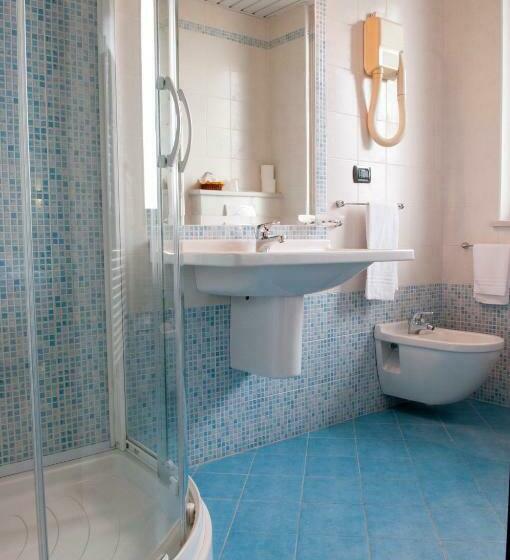 高级三人间, Gardenia