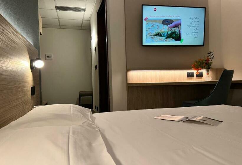 标准间带双人床, Gardenia