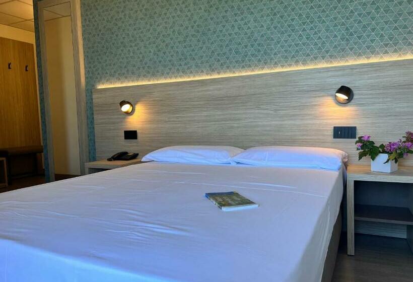 标准间带双人床, Gardenia