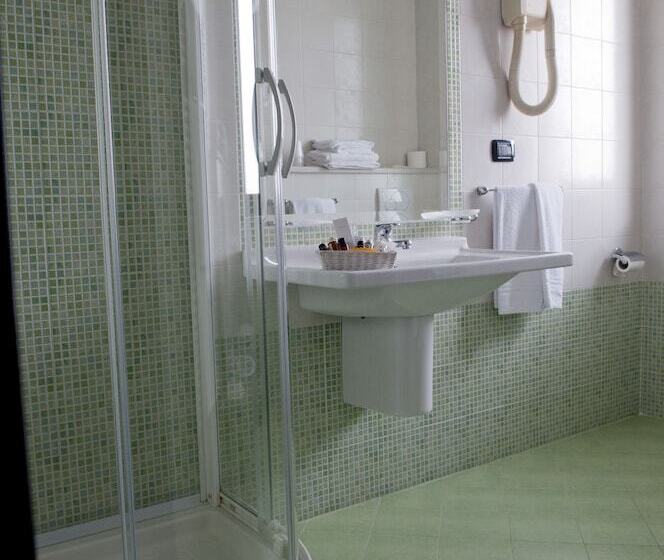 标准间带双人床, Gardenia