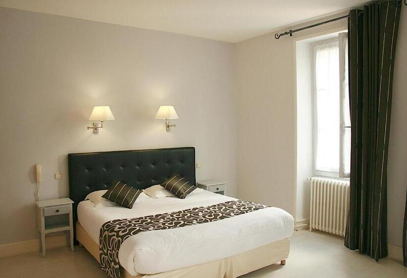 חדר סטנדרט לשלושה, Hôtel Restaurant Plaisance Piscine Couverte Et Chauffée  Proche Sarlat