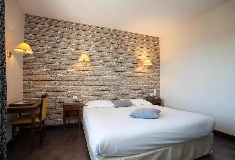 スーペリアールーム, Hôtel Restaurant Plaisance Piscine Couverte Et Chauffée  Proche Sarlat