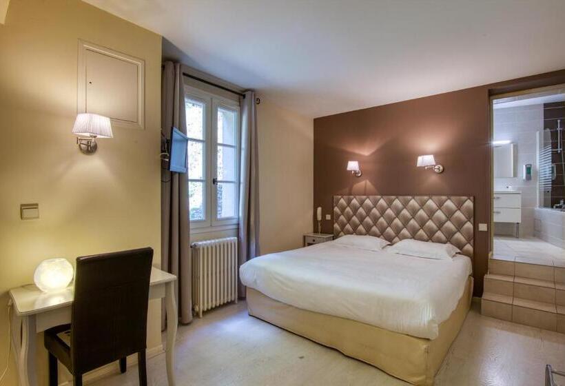 חדר סטנדרט לשלושה, Hôtel Restaurant Plaisance Piscine Couverte Et Chauffée  Proche Sarlat