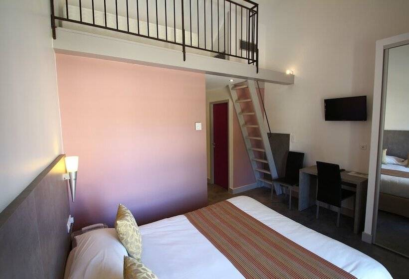 スーペリアトリプルルーム, Logis Hotel Archambeau