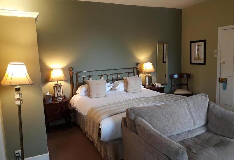 Номер Стандарт, Powdermills Country House
