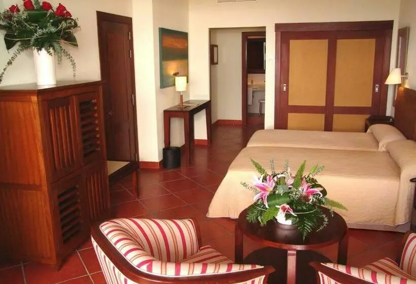 اتاق استاندارد, Puerto Antilla Grand Hotel
