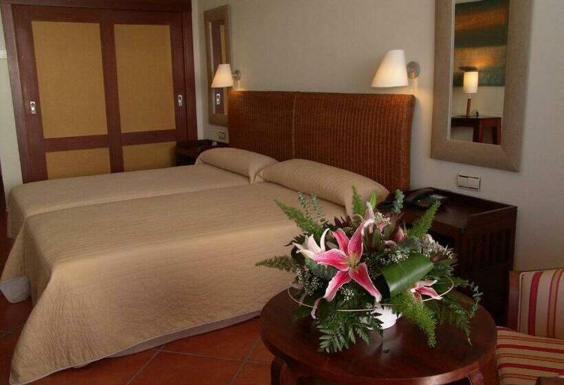 Номер Стандарт, Puerto Antilla Grand Hotel