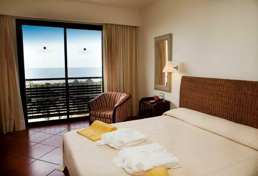 اتاق استاندارد با چشم‌انداز دریا, Puerto Antilla Grand Hotel