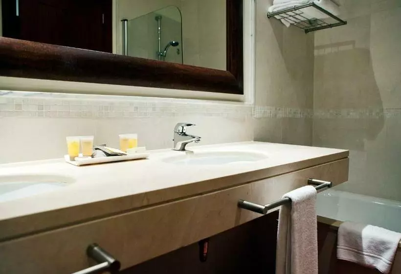 سوییت جونیور, Puerto Antilla Grand Hotel