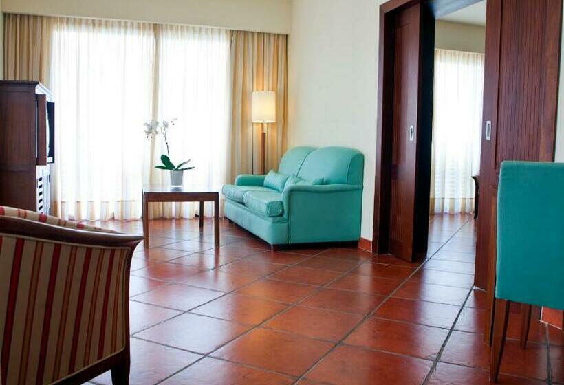 Полулюкс, Puerto Antilla Grand Hotel