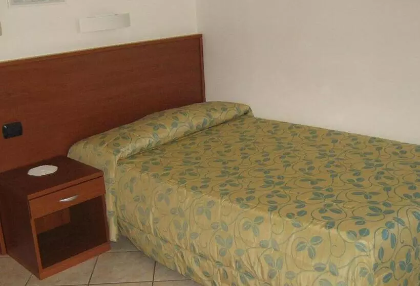 Standard Yhden Hengen Huone, Sanremo