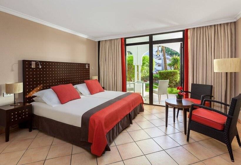 주니어 스위트, Seaside Sandy Beach