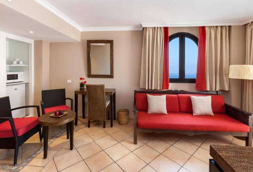 패밀리 룸, Seaside Sandy Beach